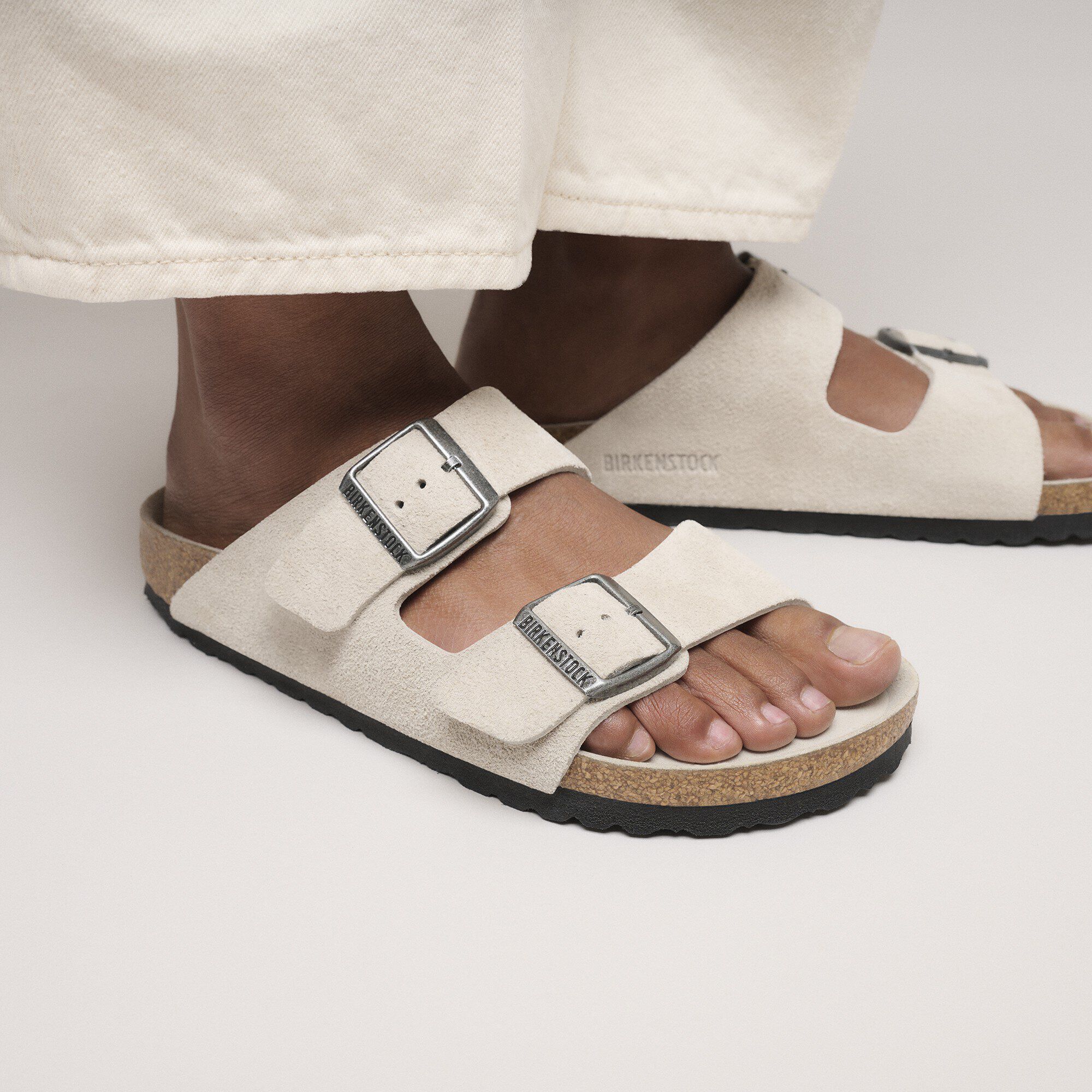 Sandalo Arizona con Suola Morbida in Pelle di Suede
